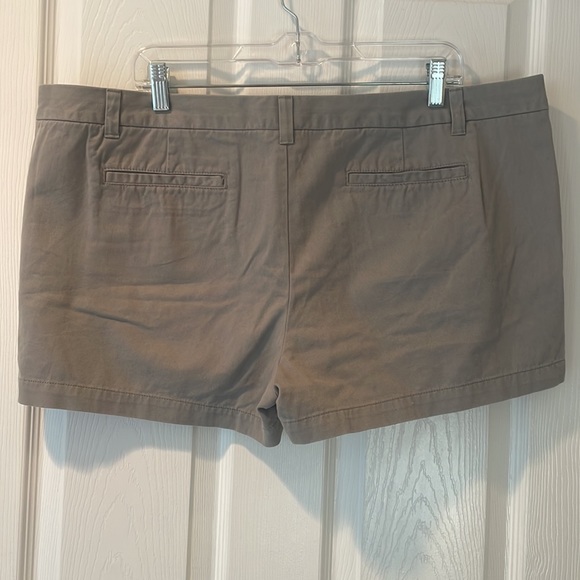 Merona gray shorts - Picture 2 of 5